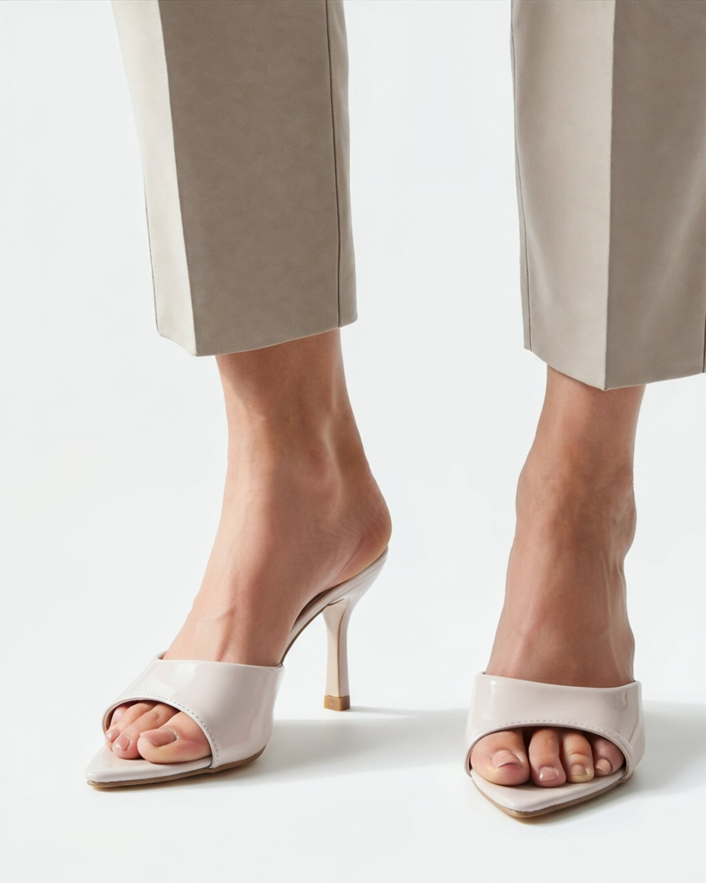 Escarpins vernis à petit talon