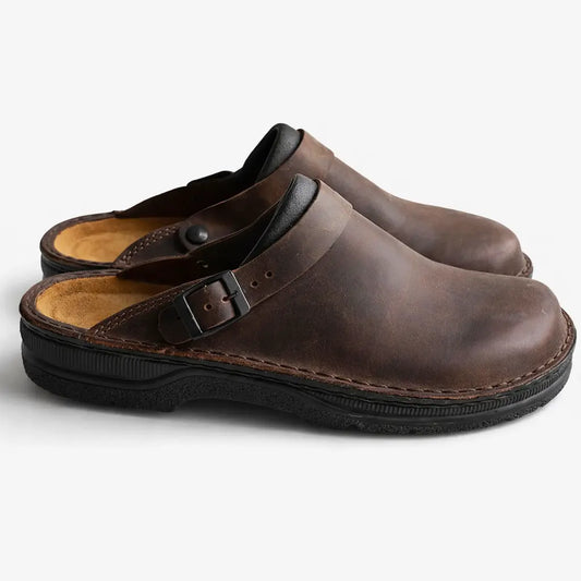 Sabots en cuir à bride ajustable